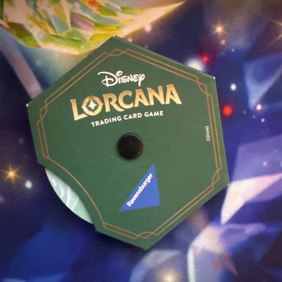 Disney Lorcana Archazia's Island Trove Contents- Dice, Lore Counter and Dividers - Picture 5 of 6